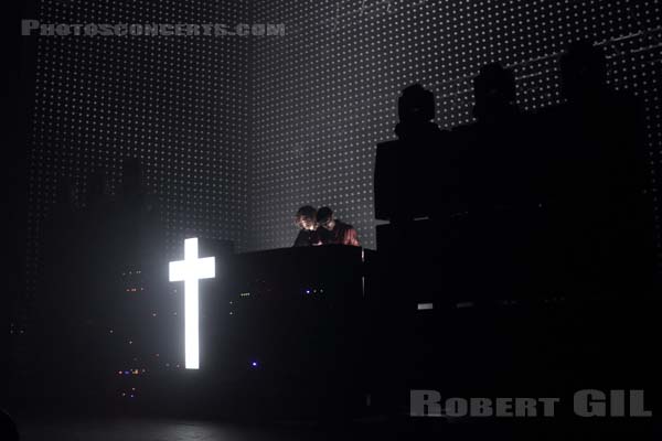 JUSTICE - 2012-02-04 - PARIS - Olympia - 